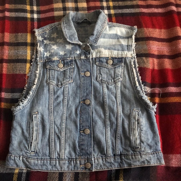 Distressed Jean Vest - Picture 1 of 2